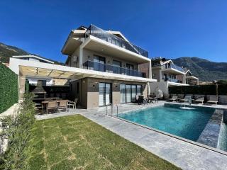Luxury Villa in Ölüdeniz - Fethiye - 0