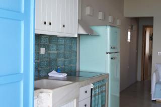 Apleton Beach House Kimolos at Zacharias Beach - 2