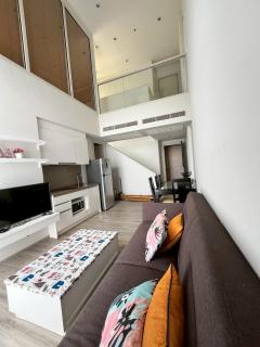 Baan Plai Haad, 2 Min Walk to Wong Amat Beach - North Pattaya - 1