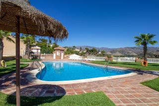 RentitSpain Casa Lambda, Vistas al Mar, piscina y confort - Almuñécar - 8