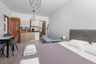 Utopia suites 3 in the heart of Aegina by 8essentially - Ägina Stadt - 0