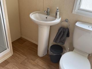 Chamki Lodge - Whitley Bay - 2