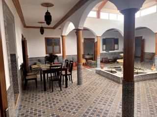 Quiet Villa Pool History - El Arba - 1