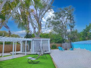 5 Bed Heated Pool by Beach Sleeps 16 - 2