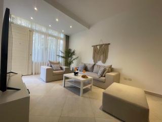 By Regypt Antakha Villa 3BR with Private Garden & Entrance - Kairo - 5
