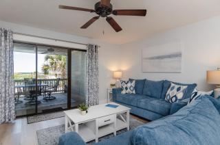 Hook, Line and Two Stinkers by Bryant Real Estate - Carolina Beach - 8