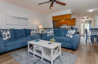 Hook, Line and Two Stinkers by Bryant Real Estate - Carolina Beach - 4