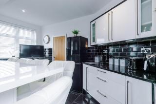 Rossendale Incredible Home 3Bedrooms Driveway Sleeps 6 - 6