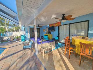 5 Bed Heated Pool Largo, FL 2 mi Indian Rocks Beach Sleeps 16 , Pets - 4