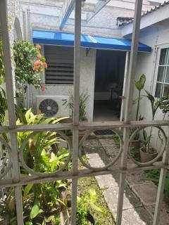 Shalom Suite 1, Manor Park - Kingston - 6