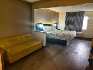 Motel 6-Anderson, IN - Indianapolis - Anderson - 3
