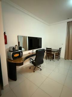 Capital Bay city view Studio - 5