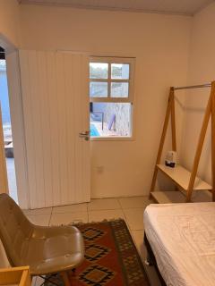 Quarto de solteiro em casa familiar - 3