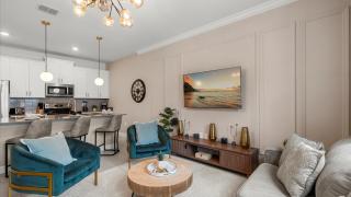 Contemporary Townhouse w BBQ & Pool Sleeps 12 - 1