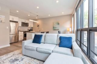 Luxury 2BR North End Retreat - Boston - 2