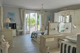 Villa des Vignes by Villa Plus - 1