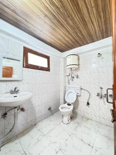 Bayith Inn,dragon chowk - 7