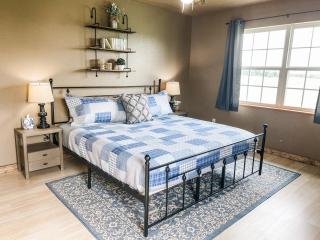 Fredericksburg Farmhouse at The Sanctuary - 5