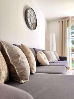 Holidays font mourrier - 3