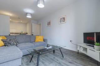 Central Birmingham Apartment 2 Bedrooms, 2 Bathrooms, Stylish Stay - 8