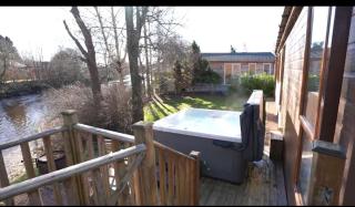 Luxurious Riverside Lodge - 'The Ardle' - Crieff - 7