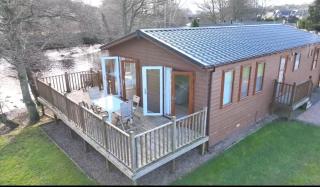 Luxurious Riverside Lodge - 'The Ardle' - Crieff - 2