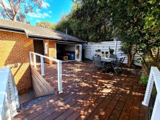 Greensborough Gem with perfect location - Briar Hill - 6
