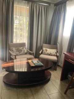 Tlou- Sejie Hotel - Palapye - 0