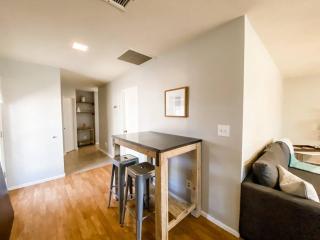 Cozy Little Home w Private Washer & Dryer! - 7