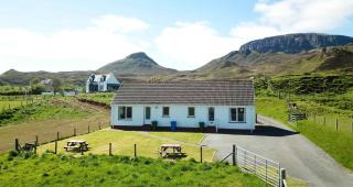 Gairloch View Holiday Cottages - Flodigarry - 2