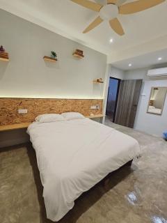Gold Plus Homestay 5970 - 7