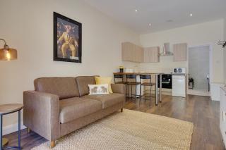 White House by the sea - Bournemouth - 9