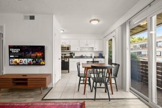 King Bed~Lounge | Near UT - Free Parking - Austin - 6