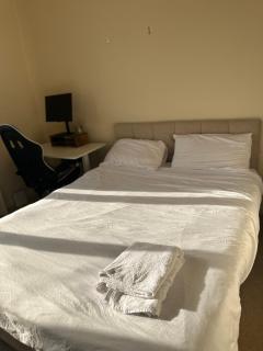 Hanham Shared lodge - - 8