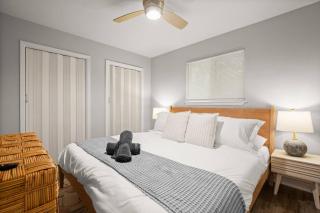 King suite~10 min to DT/UT - Free Parking - Austin - 3