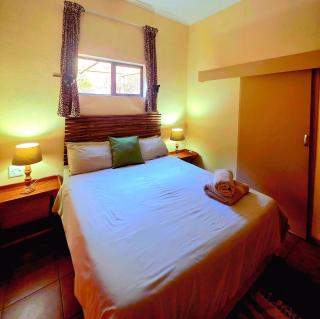 Kruger Dreams Lodge - Marloth Park - 8