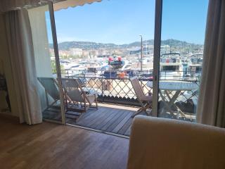 PORT DE CANNES SUPERBE 3 Pièces - 4