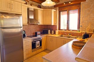 Villa Petalouda - Traditional Villa with Private Pool - Tragaki - 3