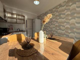 Soft Loft apartment on Zhumabeka 239 - Bishkek - 3