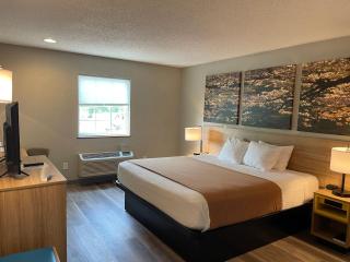 Days Inn by Wyndham Lisbon - 1