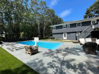 Lovely, spacious Hamptons house on quiet street - 0