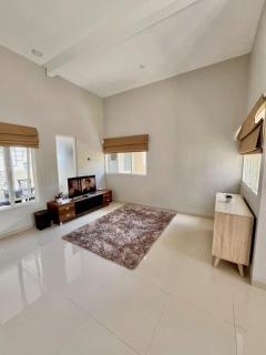 Villa Sultana Malang - Malang - 1