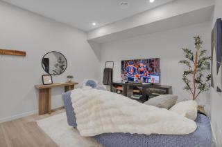 1 BR Suite Stylish Coffee Station Stocked - Edmonton - 3