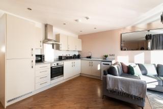 Boat House - Luxe Apt with River View - Next to Harbour & Cafes - Bristol - 7