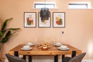 Boat House - Luxe Apt with River View - Next to Harbour & Cafes - Bristol - 2