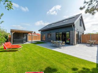 Villa near North Holland Beach with Jacuzzi - 5