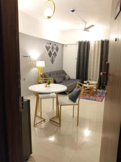 The Touch Of Grey 1BHK SUITE 12Floor 2 Balcony - Pune - 9