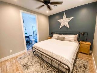 The Phoenix Farmhouse - 5