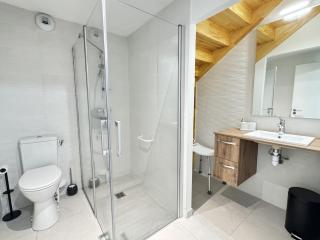 Bel apt 85m2 pour 8p Parking et Balcon - Cauterets - 2
