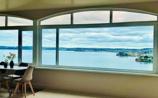 Clifftop Apartment Panoramic Seaview Penthouse Apartment sleeps 8 - Torquay - 9